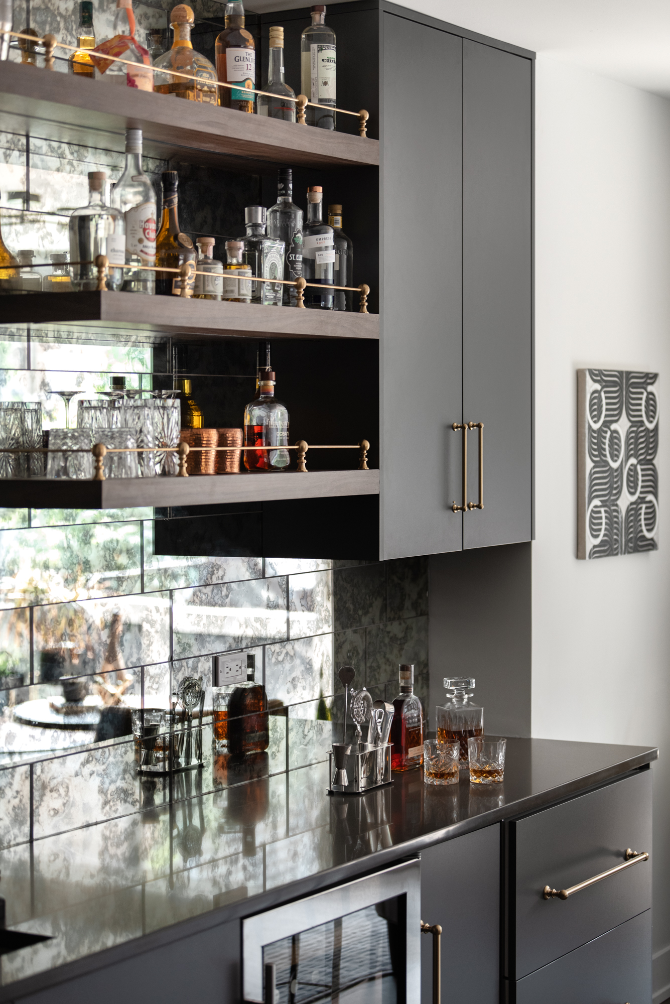 wet bar with gray cabinets